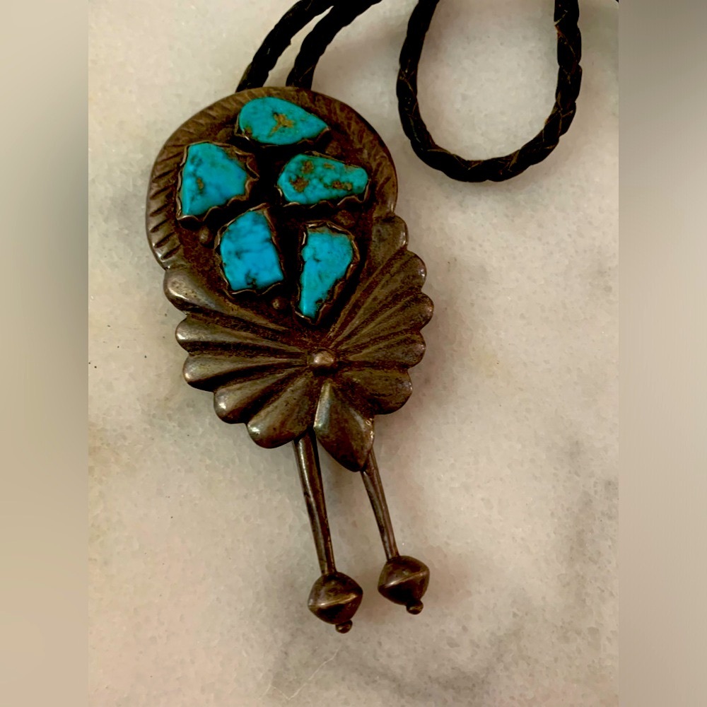 Early Juan Calavaza Morenci Bolo.  Silver and Turquoise. Late 1950s Zuni